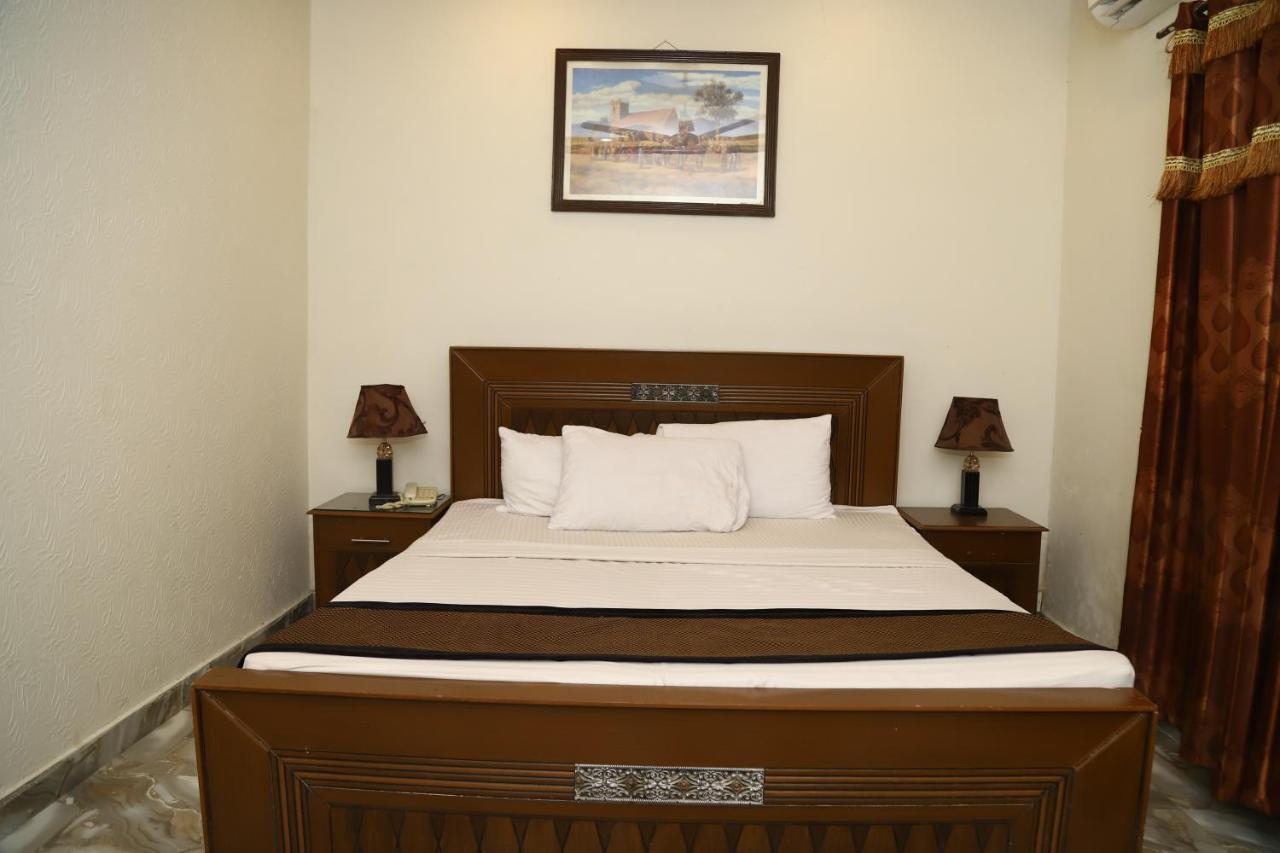 Hotel Green Fort Gulberg Lahore Eksteriør bilde