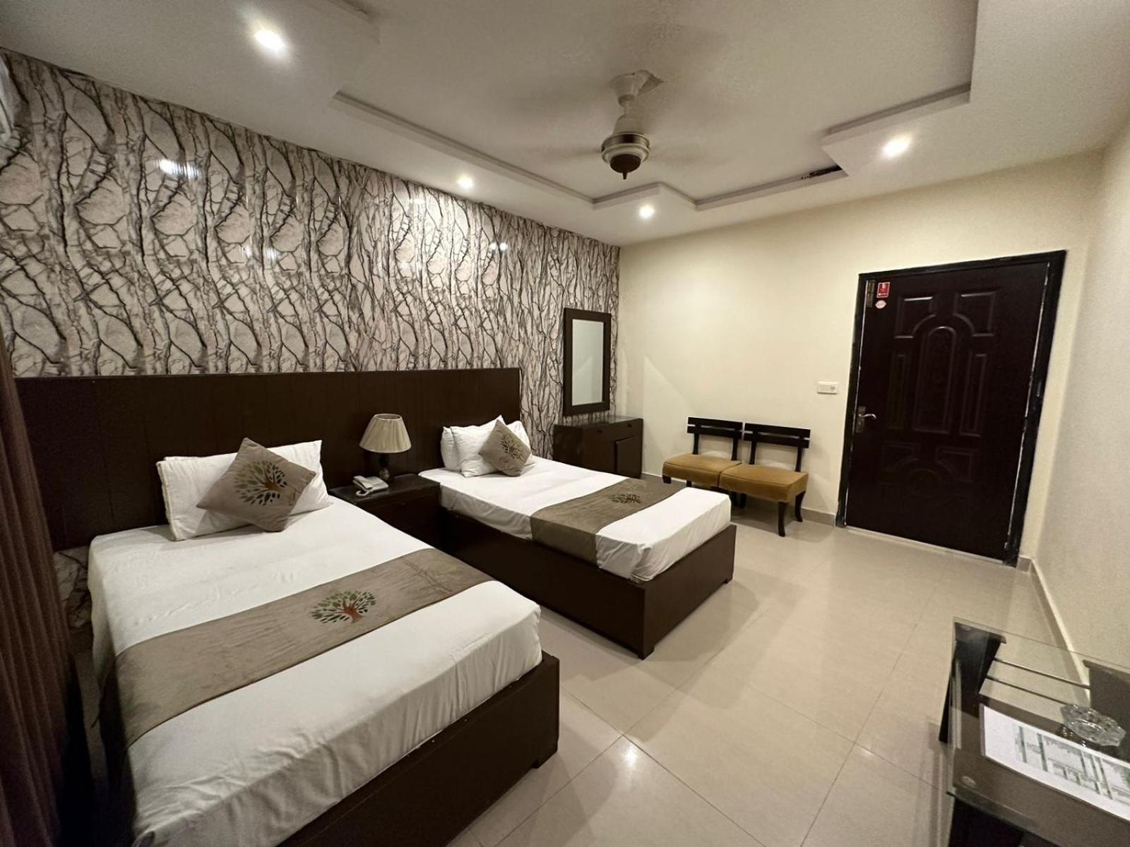 Hotel Green Fort Gulberg Lahore Eksteriør bilde