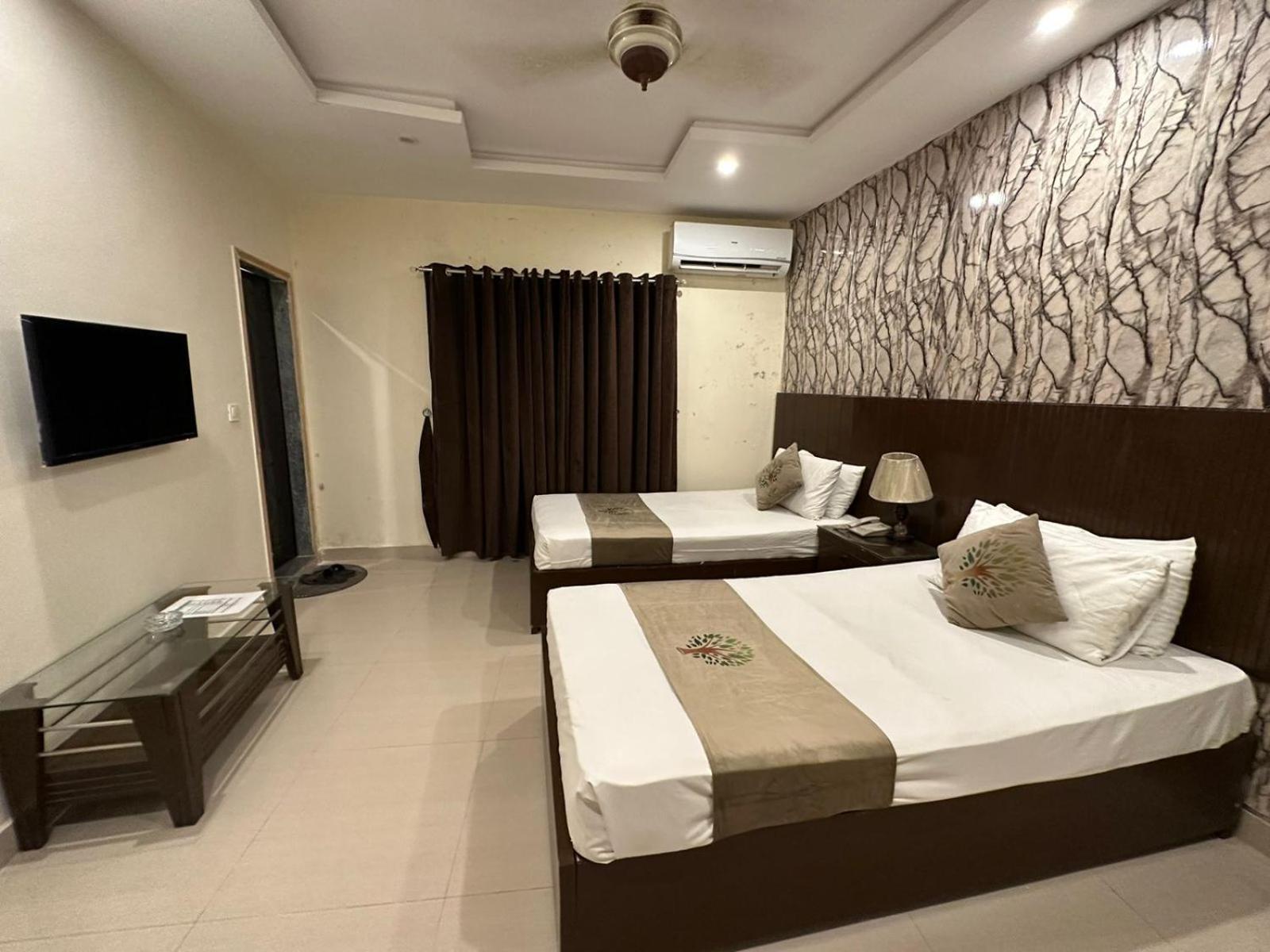 Hotel Green Fort Gulberg Lahore Eksteriør bilde