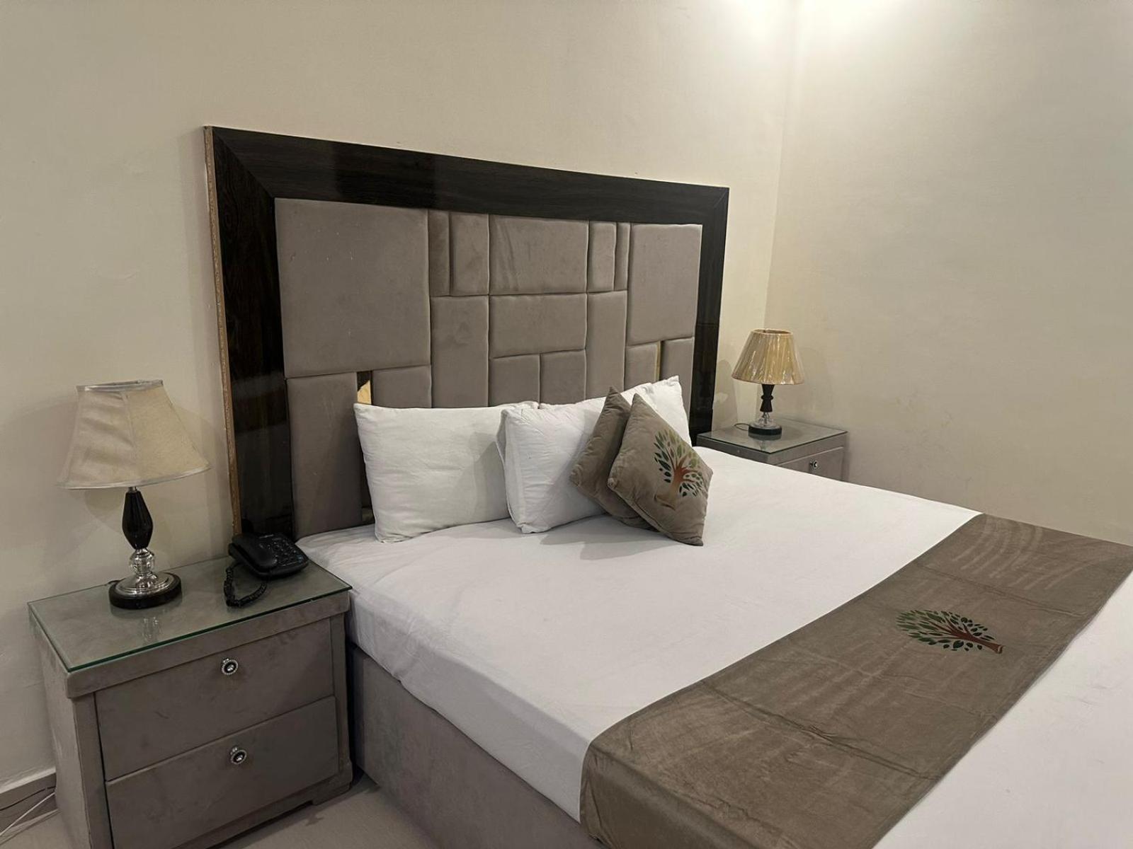 Hotel Green Fort Gulberg Lahore Eksteriør bilde