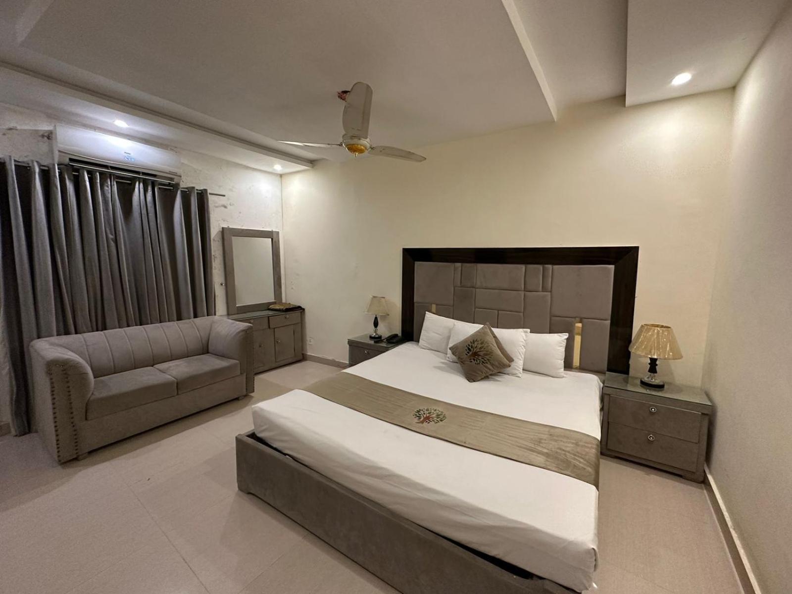 Hotel Green Fort Gulberg Lahore Eksteriør bilde