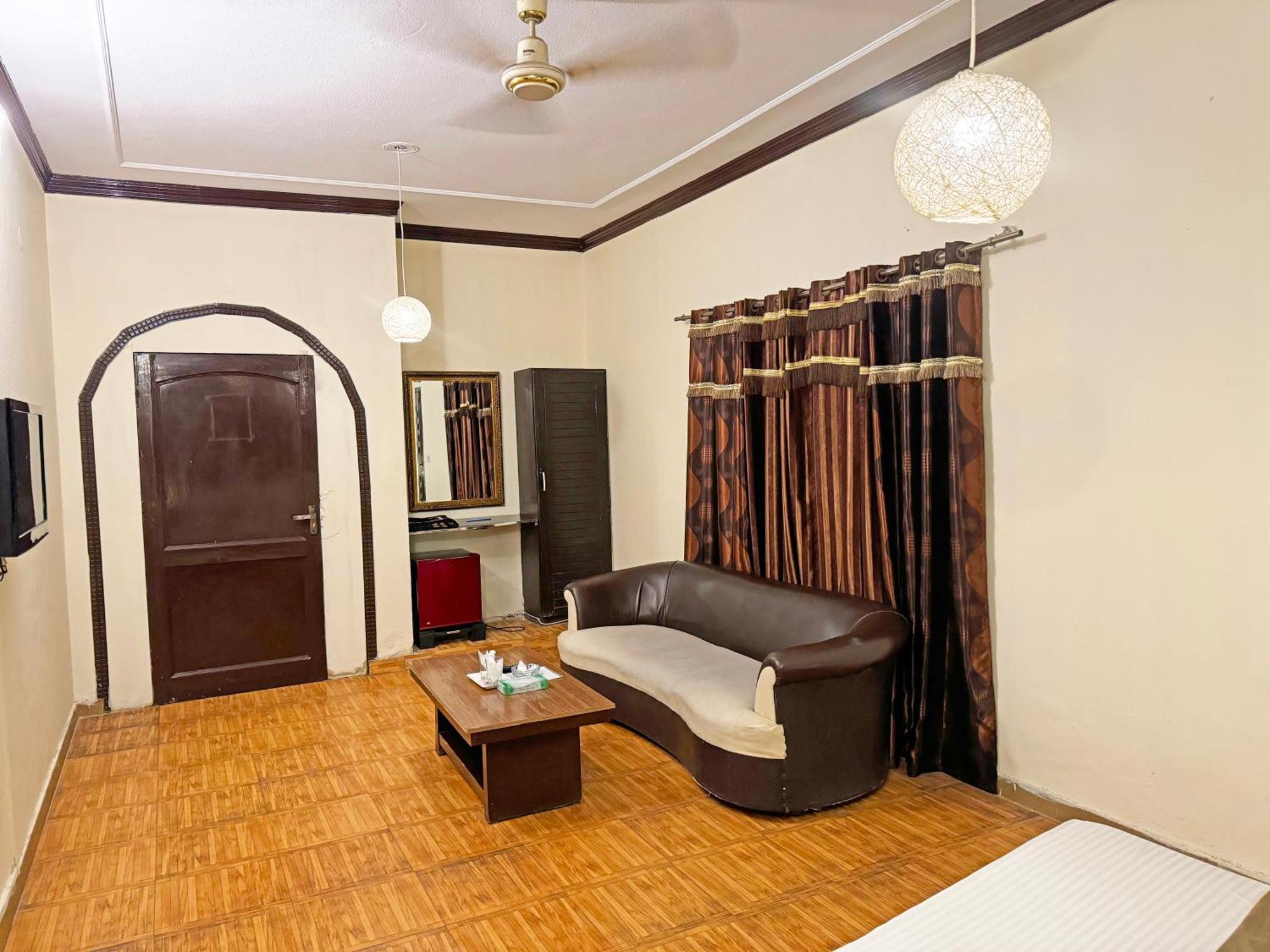 Hotel Green Fort Gulberg Lahore Eksteriør bilde