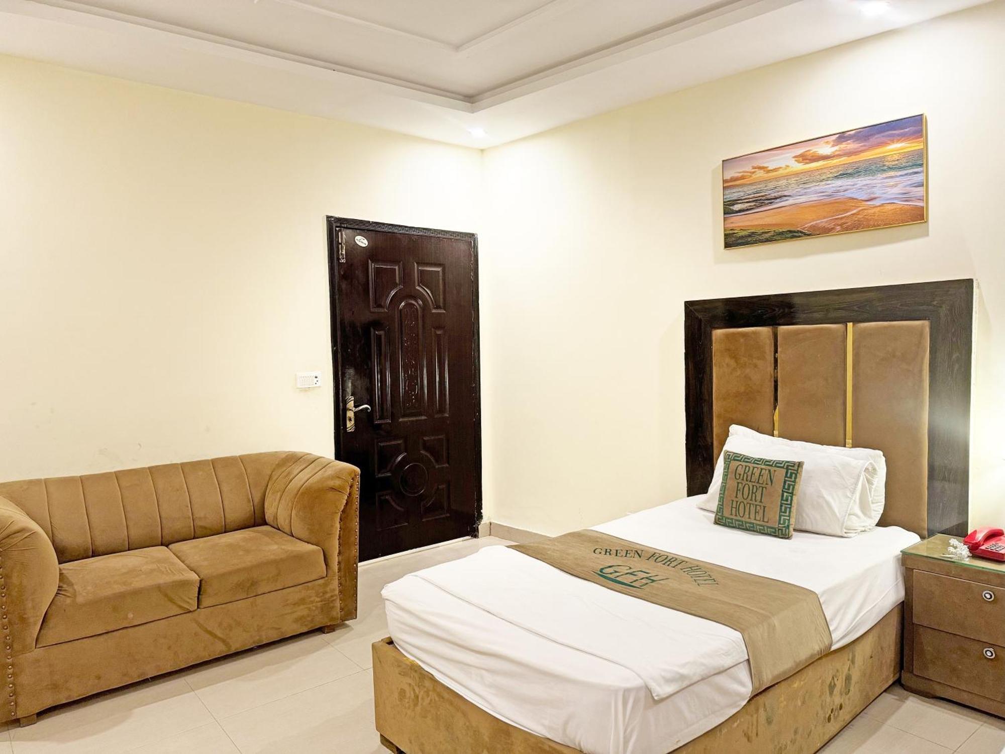 Hotel Green Fort Gulberg Lahore Eksteriør bilde